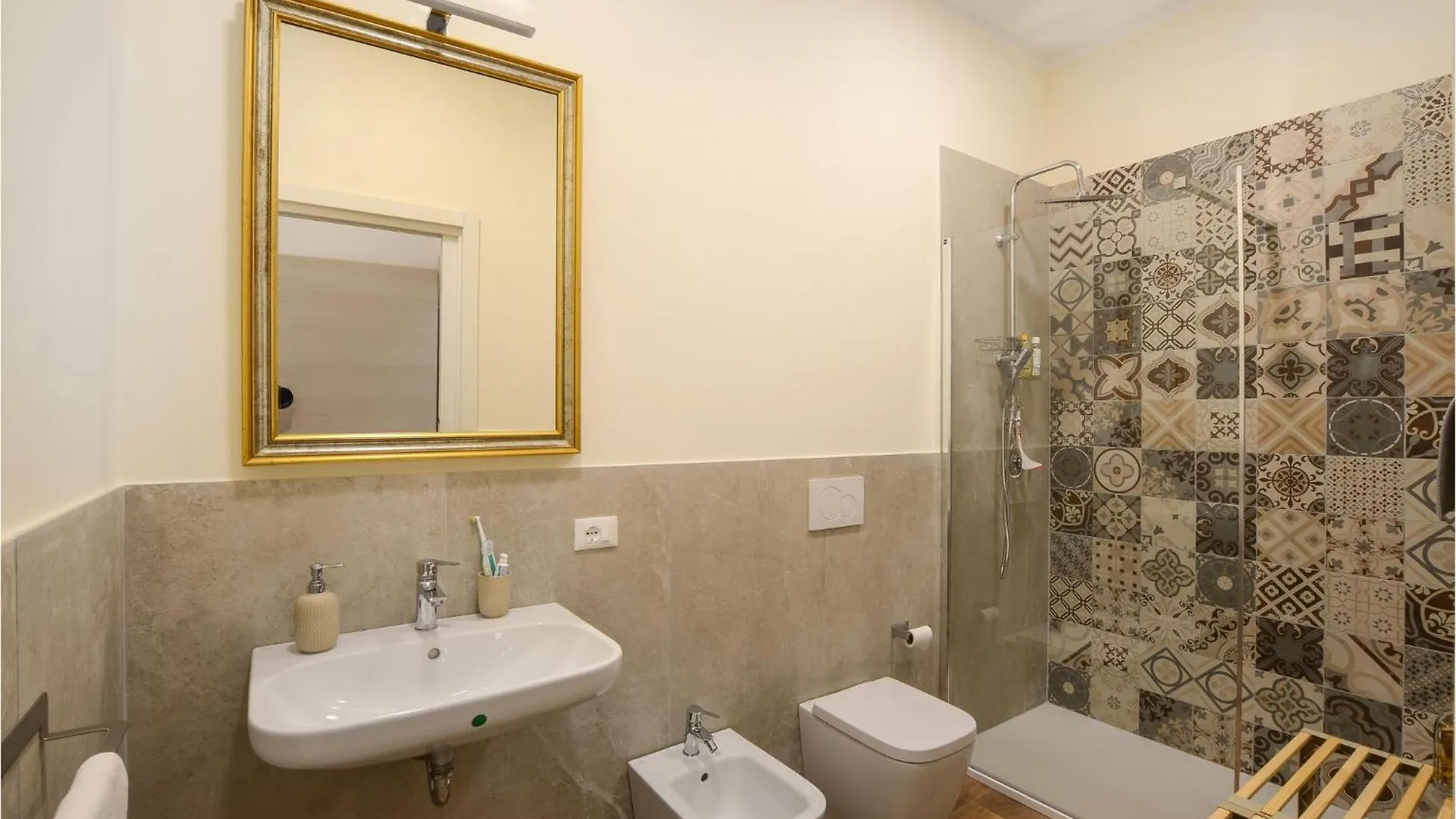 Amazing Apartment In Camaiore With Kitchen