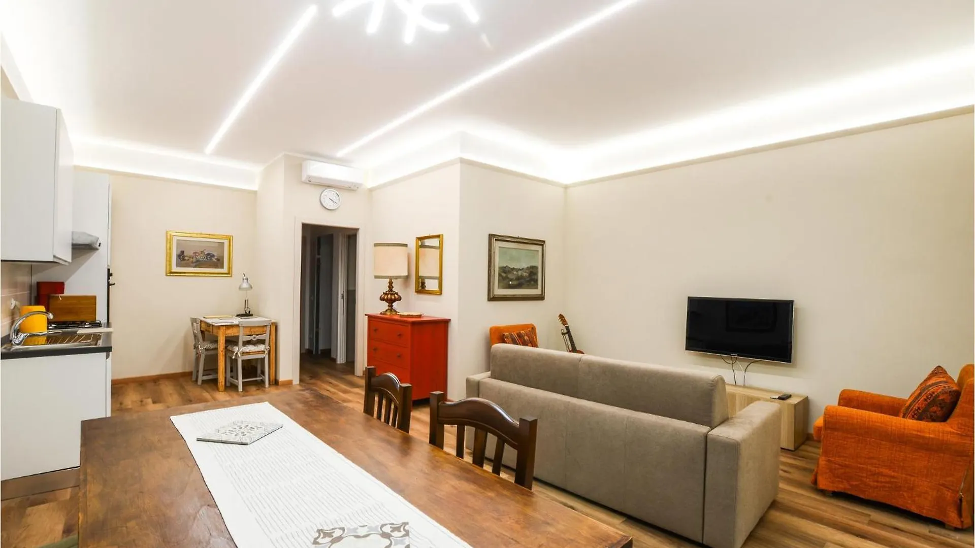 Amazing Apartment In Camaiore With Kitchen 0*,  이탈리아